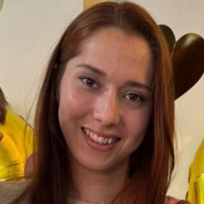 Yeny laura, Niñera o canguro en Sant Feliu de Guíxols