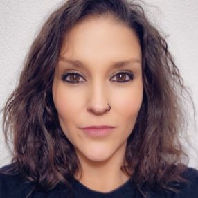 Laura, Familia en Igualada