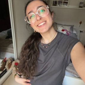 Elisa, Niñera o canguro en Viveiro