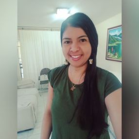 Fany, Niñera o canguro en León