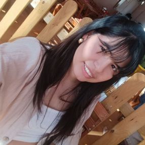 Nikol, Babysitter in El Puerto de Santa María