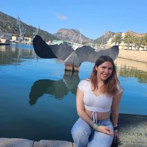 Ariadna, Babysitter in Serranillos del Valle