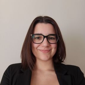 Berta, Babysitter in Abrera