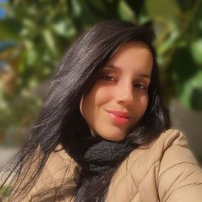 Alejandra, Niñera o canguro en Villajoyosa