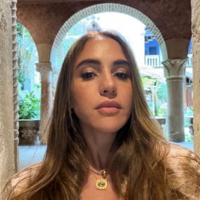 Roslene, Familia en Ibiza