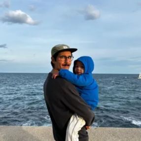 Sergi, Familia en Badalona