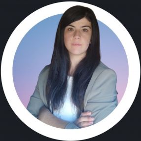 Elisabet, Niñera o canguro en Nigrán