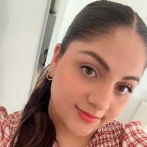 Alexandra stefany, Niñera o canguro en Viladecans