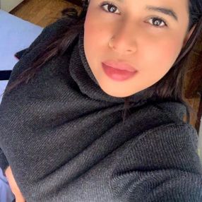 Girlesa, Babysitter in La Cuesta