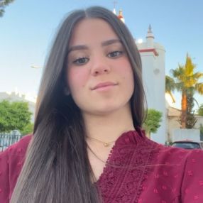 Sofia, Niñera o canguro en Brenes