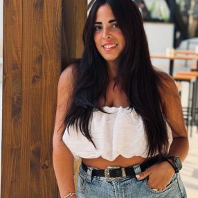 DEBORA, Niñera o canguro en Mataró