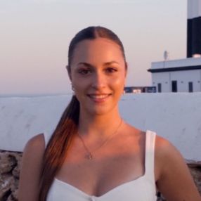 Mireia, Niñera o canguro en Castellbisbal