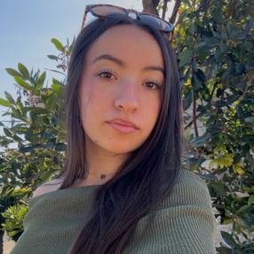 Irina, Niñera o canguro en Gurb