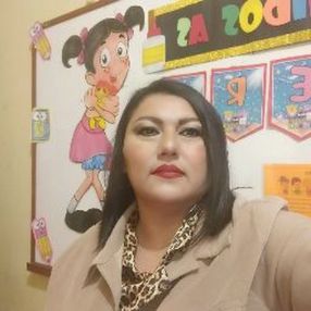Emma, Niñera o canguro en Parla
