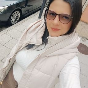 ERIKA, Babysitter in Betanzos
