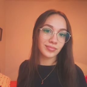 Esther, Babysitter in La Rinconada