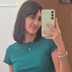 Sara, Niñera o canguro en Telde