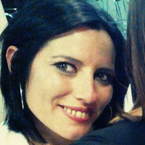 Mari, Niñera o canguro en Anna