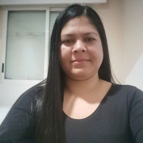Bell, Babysitter in San Vicente del Raspeig