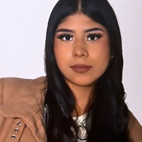 Alba, Niñera o canguro en Algorta