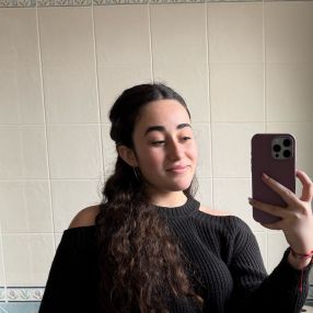 Ainhoa, Niñera o canguro en Pego
