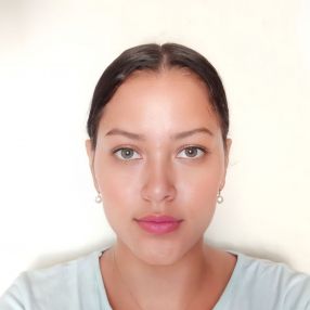 Andrea, Babysitter in Esplugues de Llobregat