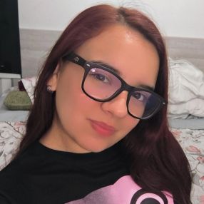 Daniela, Niñera o canguro en Muro