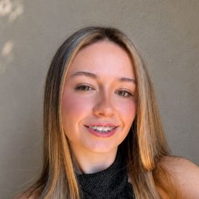 Lucia, Babysitter in Alginet