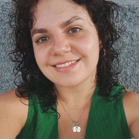 Montse, Niñera o canguro en Los Villares