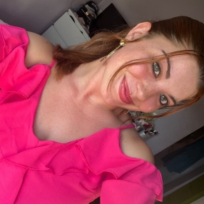 Ahinoa, Babysitter in Coín