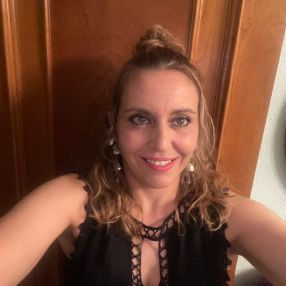 Jessica, Niñera o canguro en Navatejera