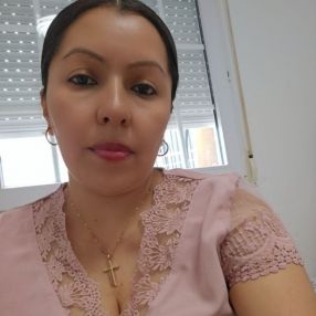 Maria Leticia, Niñera o canguro en Padul