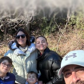 Adrian, Familia en Ribarroja de Turia