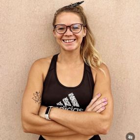 Rebecca, Niñera o canguro en Corralejo