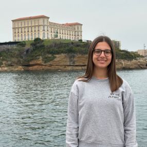 Alba, Babysitter in Palafrugell
