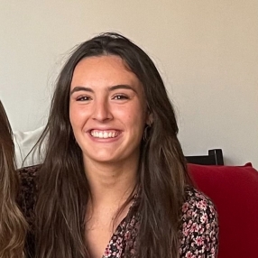 Anne, Babysitter in Bizkaia
