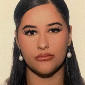 Candela, Babysitter in Bornos
