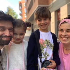 Carlos, Familia en Gavà