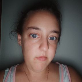 Lucia, Niñera o canguro en Poliñá de Júcar