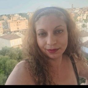 Nadezhda, Niñera o canguro en Porto Cristo