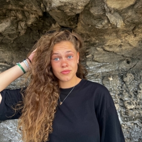 Bianca, Niñera o canguro en Moralzarzal