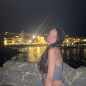 Laia, Babysitter in L'Ametlla del Vallès