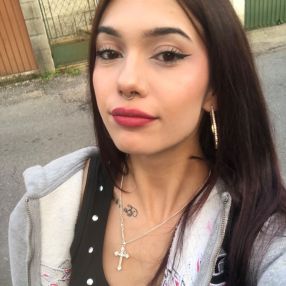 Yamina, Niñera o canguro en Ponte Caldelas