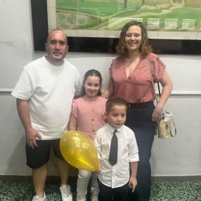 Isbel, Familia en Sueca