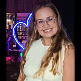 Valentina, Niñera o canguro en Fuensalida