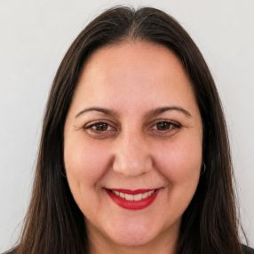 Familia, Niñera o canguro en Dos Hermanas