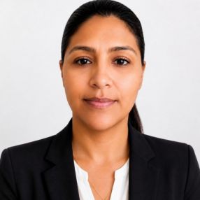 Cristina, Babysitter in Rentería