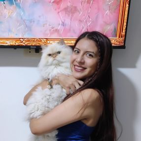 Kristie Alejandra, Niñera o canguro en Utebo