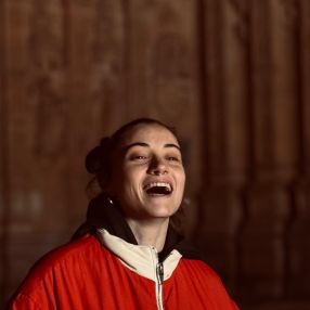 Lourdes, Babysitter in Olivenza