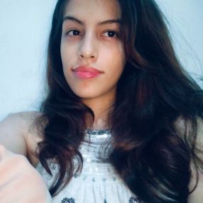 Juliana, Niñera o canguro en Trobajo del Camino